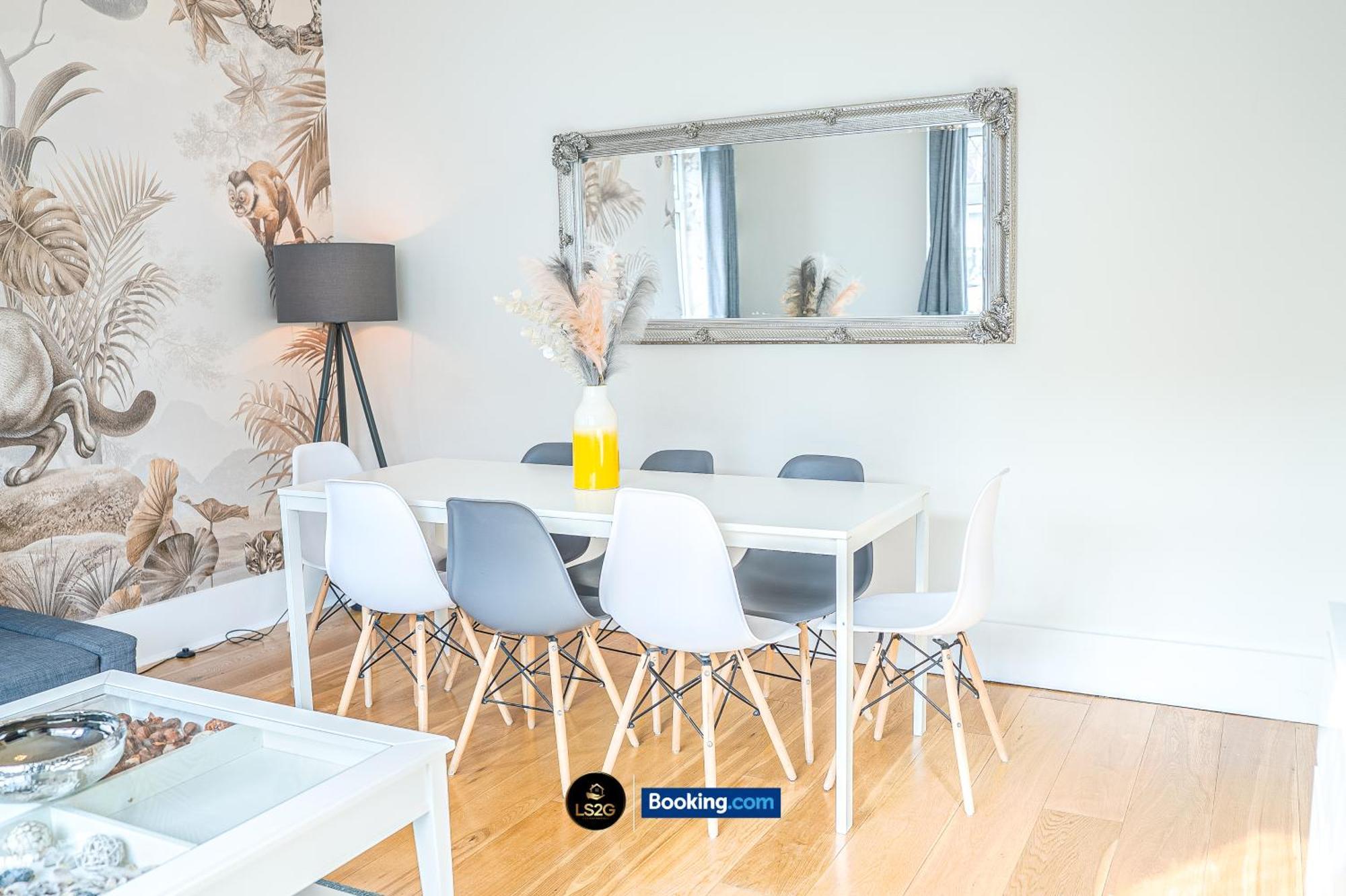 Stunning House By Ls2G Short Lets & Serviced Accommodation Greater London With Free Wifi ภายนอก รูปภาพ