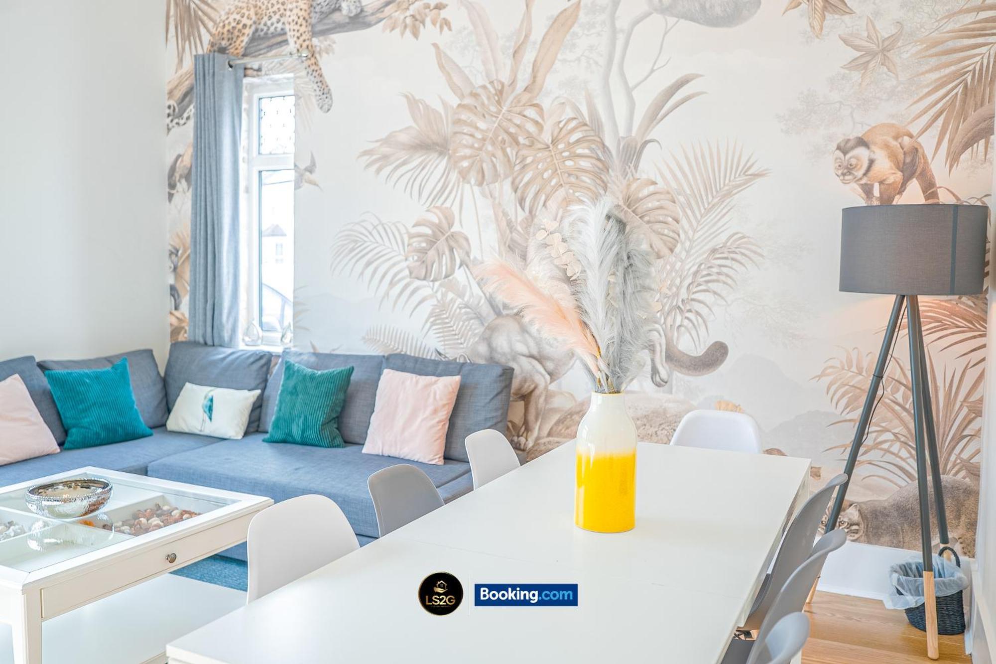 Stunning House By Ls2G Short Lets & Serviced Accommodation Greater London With Free Wifi ภายนอก รูปภาพ