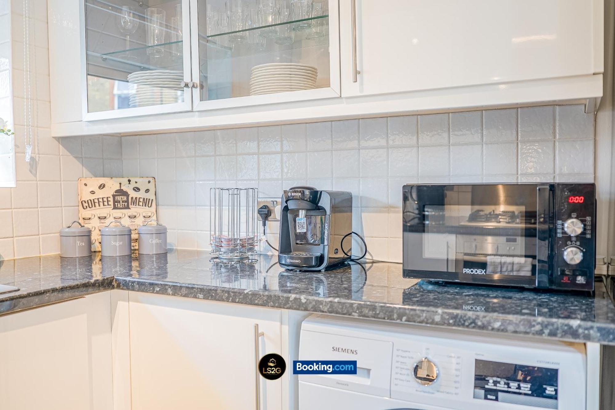 Stunning House By Ls2G Short Lets & Serviced Accommodation Greater London With Free Wifi ภายนอก รูปภาพ