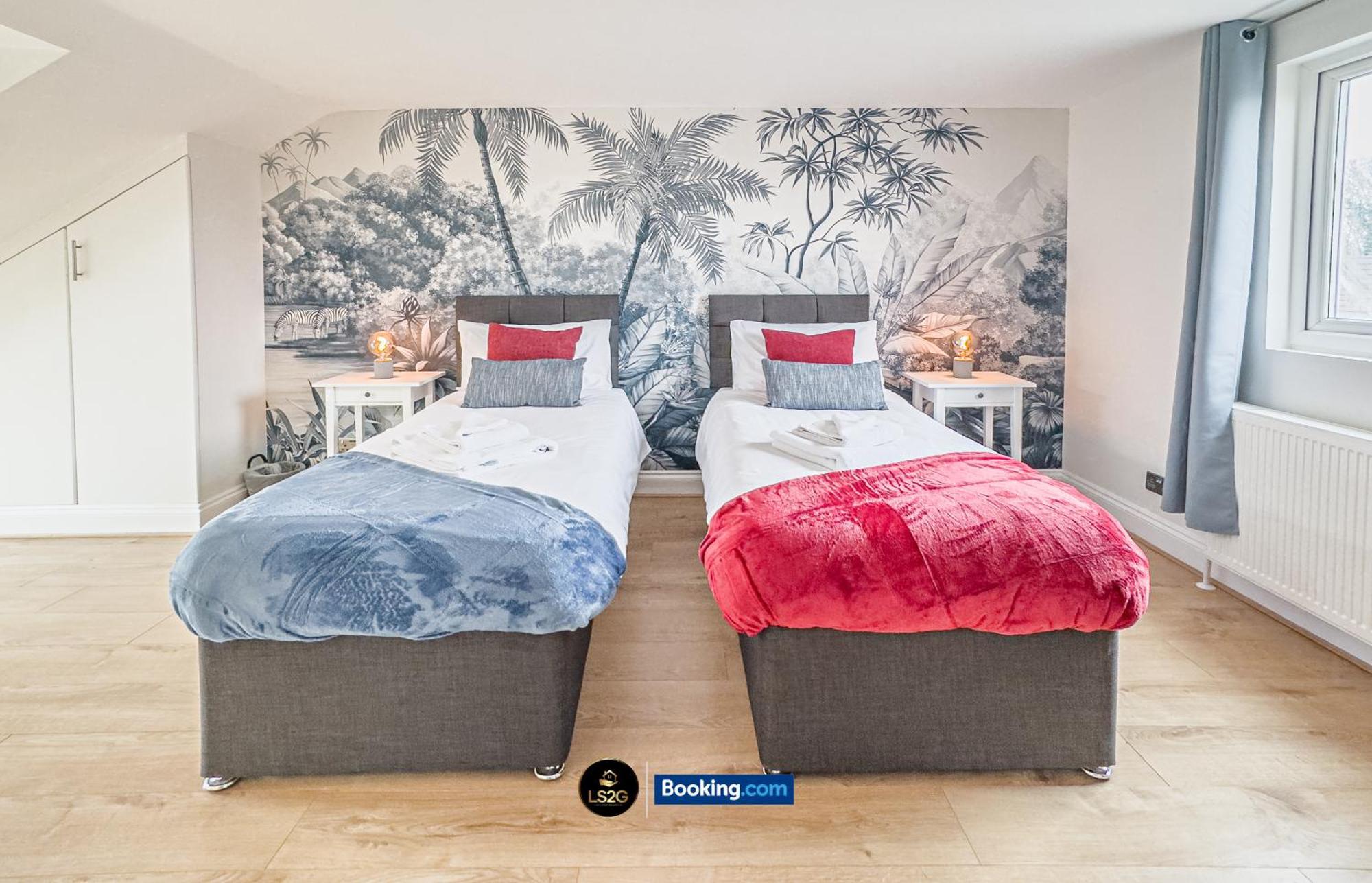 Stunning House By Ls2G Short Lets & Serviced Accommodation Greater London With Free Wifi ภายนอก รูปภาพ